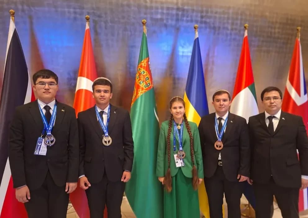 Turkmenistonlik o‘quvchilar Toshkentdagi xalqaro kimyo olimpiadasida kumush va bronza medallarini qo‘lga kiritdi