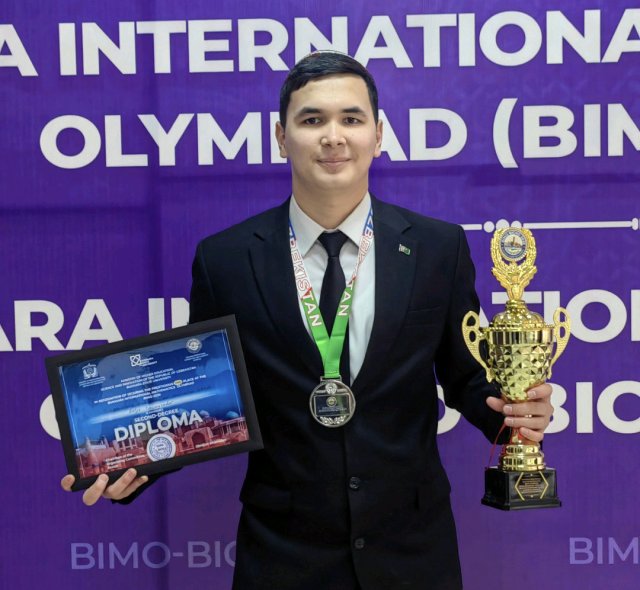 Halkara matematika olimpiadasynda üstünlik — ýaş ylmyýetçiniň ynamly ädimleri