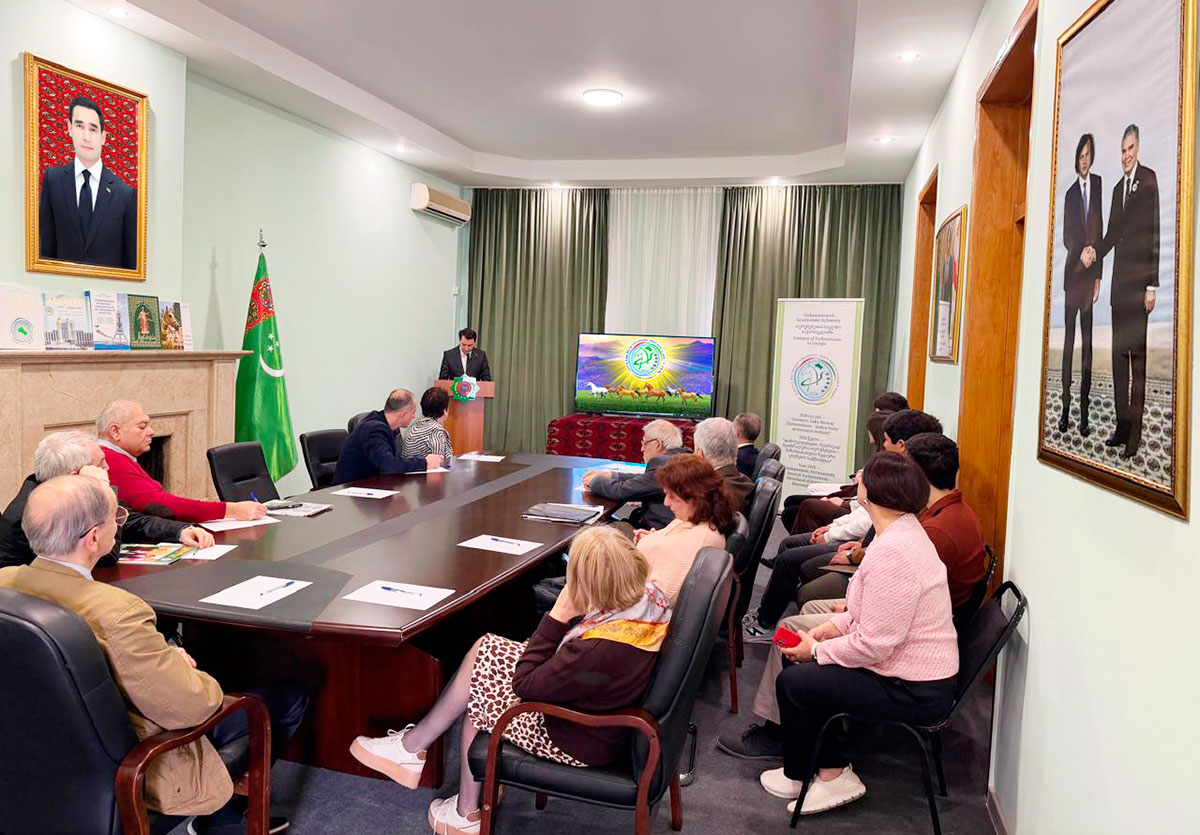 Metbugat duşuşygy: «Aşgabat – Tbilisi: pikirleriň we täze mümkinçilikleriň arasyndaky janly köpri»