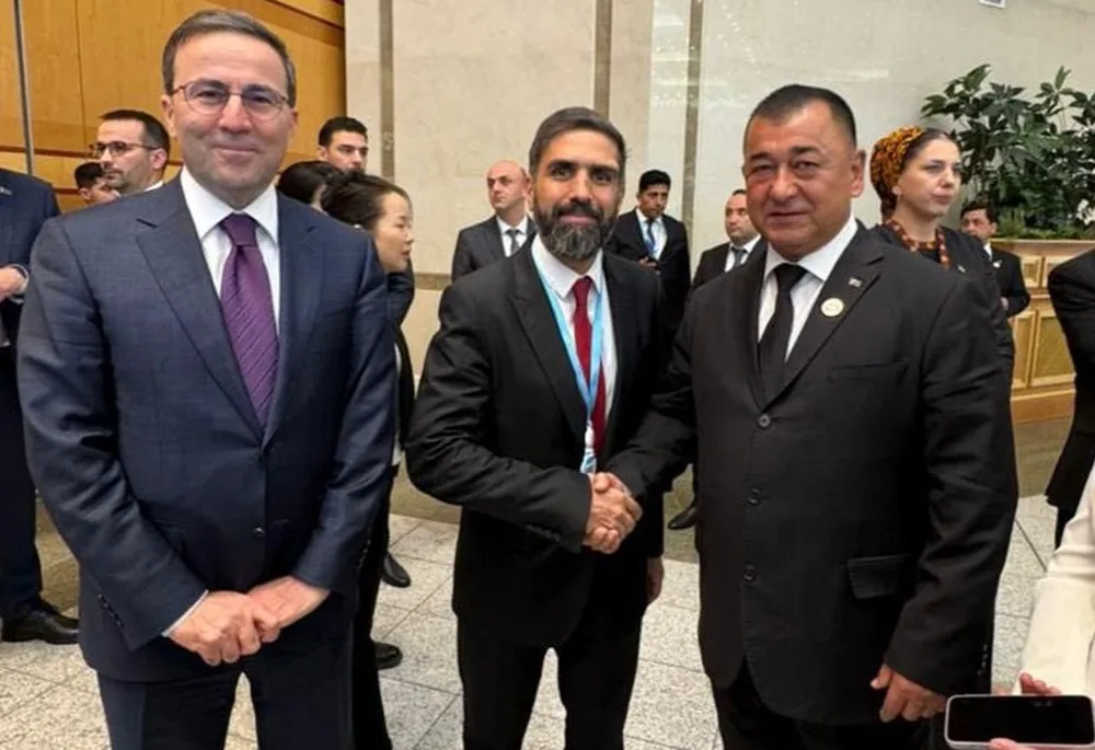 Hazarüsti Hyzmatdaşlyk: Türkmenistan we Azerbaýjan Energetika Gatnaşyklaryny Pugtalandyrýarlar