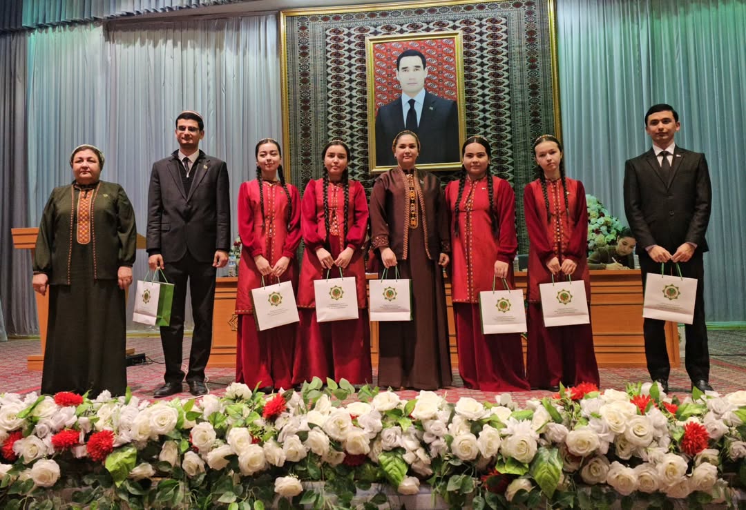 «Hemişelik Bitaraplyk — Baky Bagtyýarlyk» atly açyk bäsleşik geçirildi