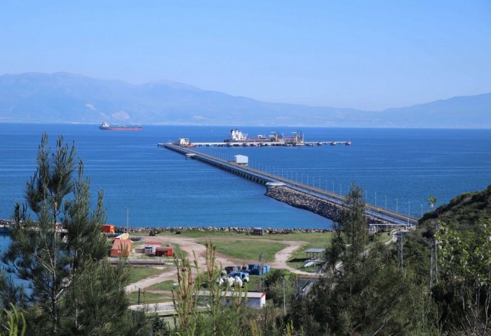 Туркменистан и Казахстан транспортировали более 4 млн тонн нефти транзитом через Баку