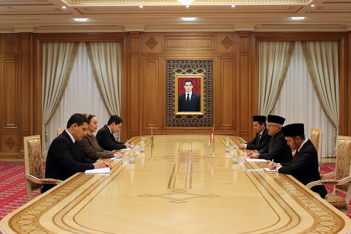 The Ambassador Extraordinary and Plenipotentiary of the Republic of Indonesia began his work in Turkmenistan