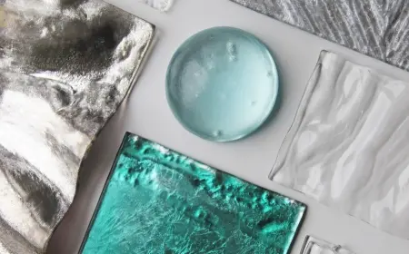 Aýna haýsy reňkde?