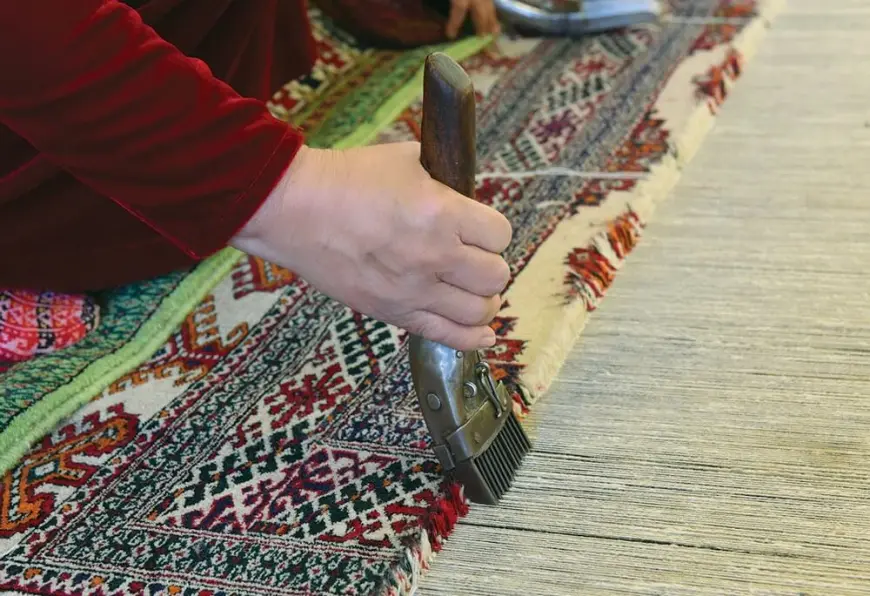 Türkmen halysy — senetdir, sungatdyr, taryhdyr