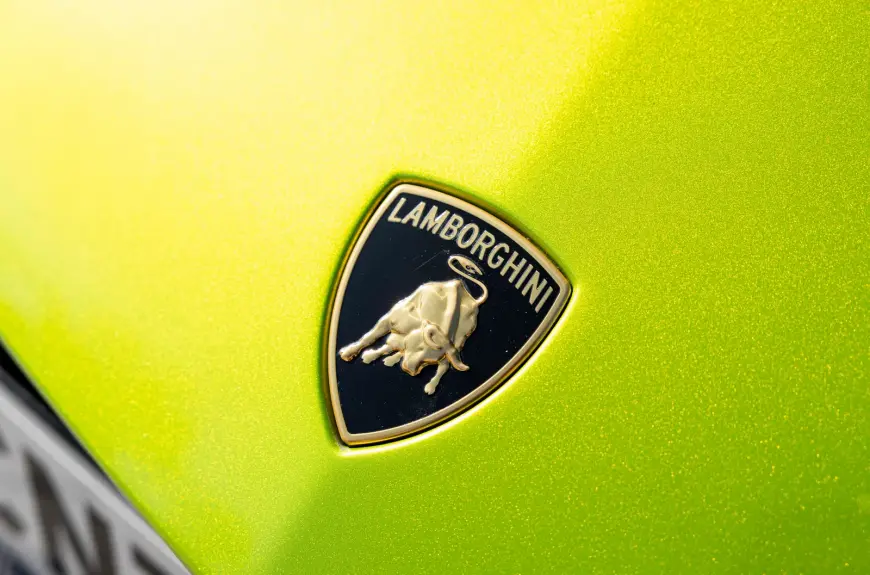 Lamborghini готовит самый мощный суперкар в своей истории — Fenomeno