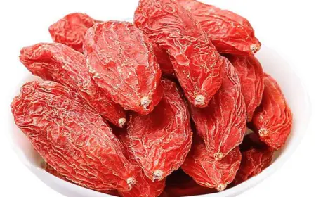 Alymlaryň açyşyna görä, goji miwesindäki maddalar bagyr rak keselini ýeňilleşdirmäge kömek edip biler