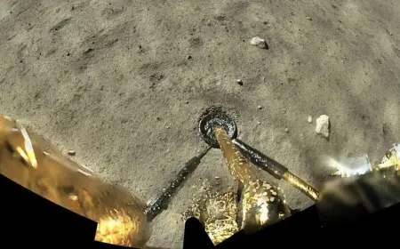 A Simple Device Turned Lunar Soil into Water, Oxygen, and Fuel