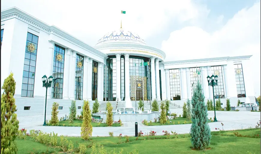 Türkmenistanyň Daşary Işler Ministrliginiň Halkara Gatnaşyklary instituty 2025/2026 okuw ýylyna dalaşgärleri çagyrýar