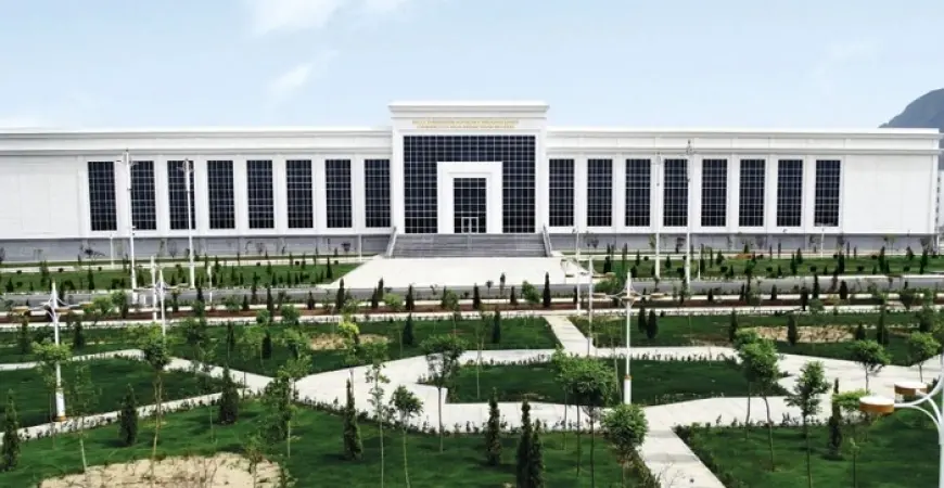 Saçly Dursunowa adyndaky Arkadag şäher lukmançylyk orta hünär okuw mekdebi 2025/2026-njy okuw ýyly talyplyga kabul edýär