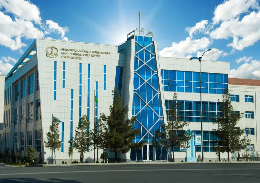 «Türkmengaz» döwlet konserniniň Mary nebitgaz orta hünär okuw mekdebi 2025/2026-njy okuw ýyly üçin talyplyga kabul edýär