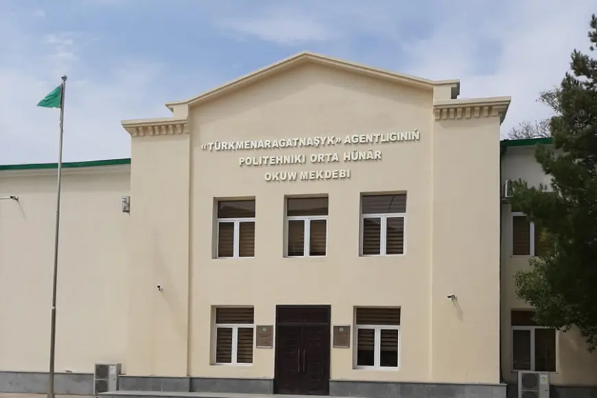 Türkmenistanyň Aragatnaşyk ministrliginiň Politehniki orta hünär okuw mekdebi 2025/2026-njy okuw ýyly üçin talyplyga kabul edýär