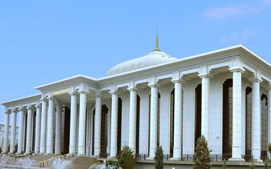 Türkmenistanyň Mejlisinde şu ýylyň ýanwar-iýul aýlarynyň jemlerine bagyşlanan maslahat geçirildi