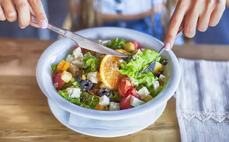 Пропуск завтрака или поздний ужин ведут к заболеванию костей — учёные предупреждают