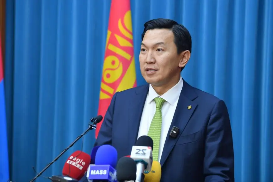 Mongoliýanyň Premýer-ministriniň birinji orunbasary Awazada halkara foruma gatnaşmak üçin Türkmenistana geldi