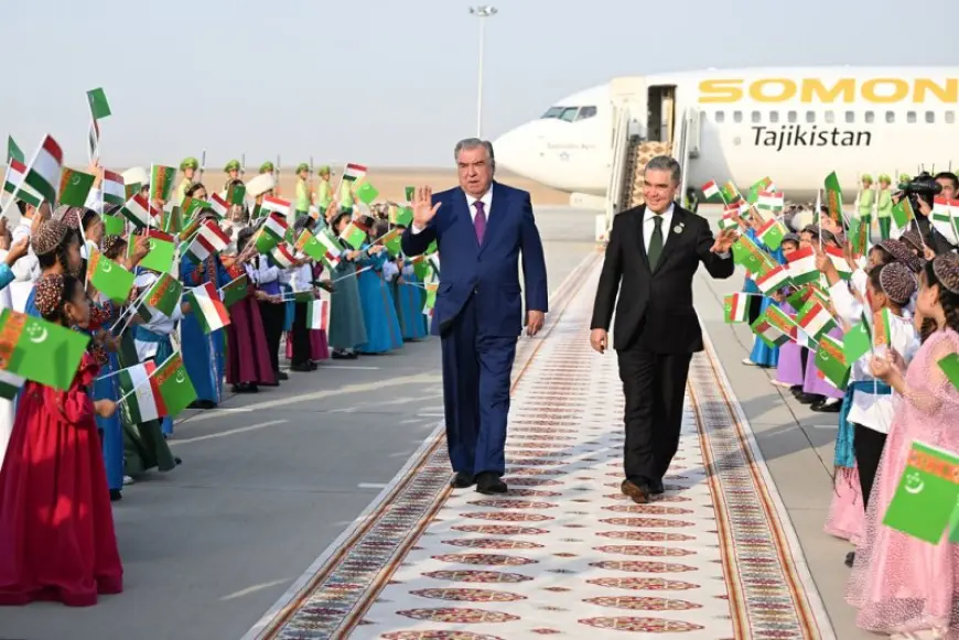Täjigistan Respublikasynyň Prezidenti Türkmenistana geldi