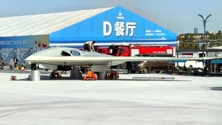 New Large “Flying Wing” Drone Spotted in China