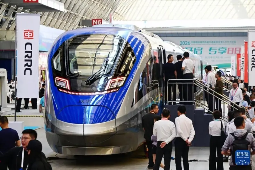 China unveils the world's fastest automated train