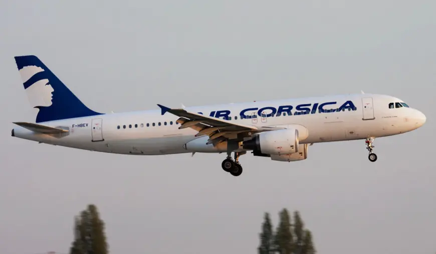 Passenger Plane Had to Circle Over the Sea Because the Air Traffic Controller Fell Asleep