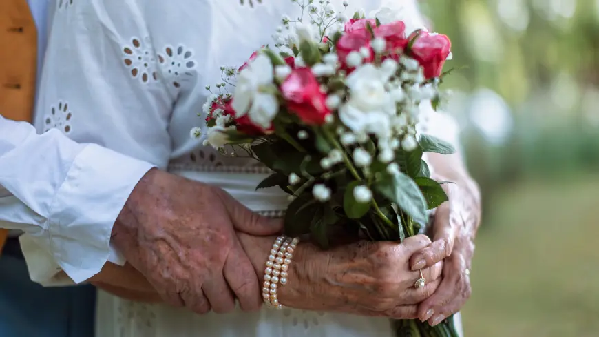 Самая пожилая невеста, вступившая в брак в Москве в 2025 году, — 91 год