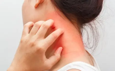 Названы неочевидные симптомы рака крови и лёгких