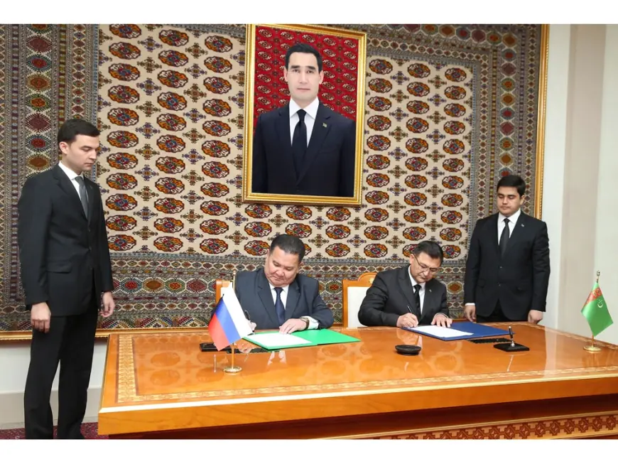 Türkmen döwlet uniwersiteti bilen Russiýanyň hem-de Türkiýäniň ÝOM-larynyň arasynda Ähtnamalara gol çekildi