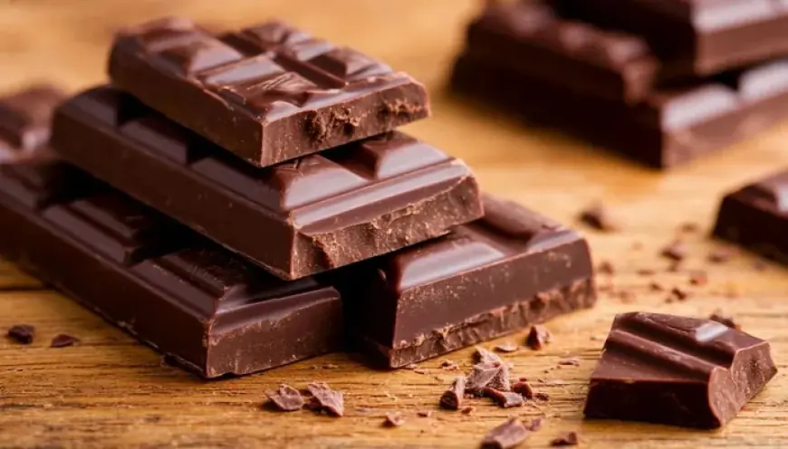 Dünýäde şokolada bolan isleg kakaonyň arzanlamagyna garamazdan pese gaçýar