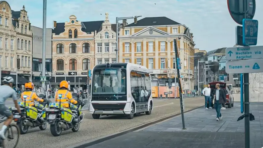 WeRide — первая в мире компания, продающая роботакси, вышла на Гонконгскую биржу