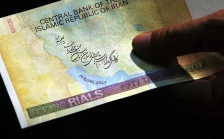 Pezeşkian Eýranyň milli pulunyň denominasiýasy baradaky karara gol çekdi