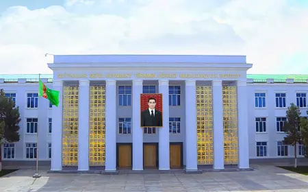 Seýitnazar Seýdi adyndaky mugallymçylyk institutynda täze okuw gollanmalary neşir edildi