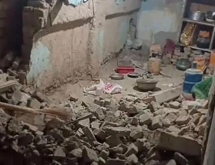 Сильное землетрясение на севере Афганистана затронуло жизни десятков людей