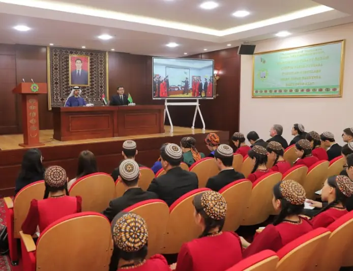 BAAning Türkmenistondagi elchisi talaba-yoshlar uchun ma’ruza o‘tkazdi