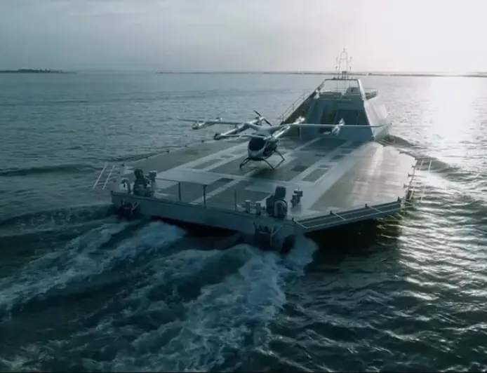 Ýeňil halas ediş uçarlary üçin ilkinji ýüzýän howa menzili tanyşdyryldy