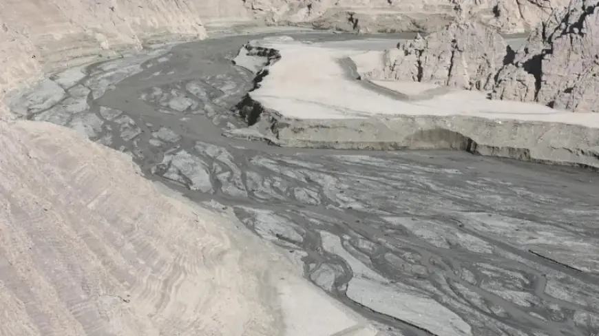 Eýran hökümeti gurakçylyk şertlerinde emeli ýagyş ýagdyrmak üçin bulut döretmegi başlady