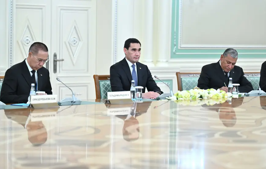 Türkmen-gazak gepleşikleri: resminamalaryň uly toplumyna gol çekildi