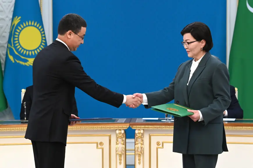 Türkmen-gazak gepleşikleri: resminamalaryň uly toplumyna gol çekildi