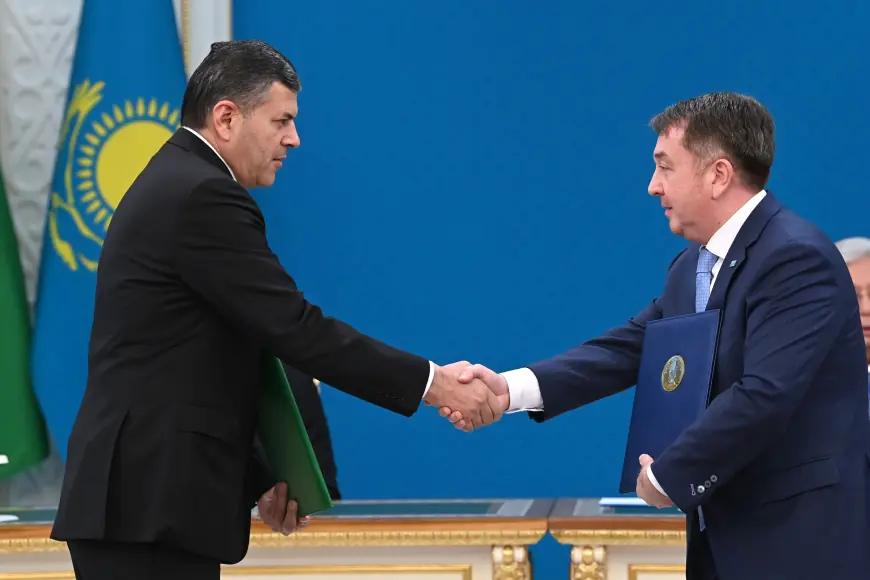 Türkmen-gazak gepleşikleri: resminamalaryň uly toplumyna gol çekildi