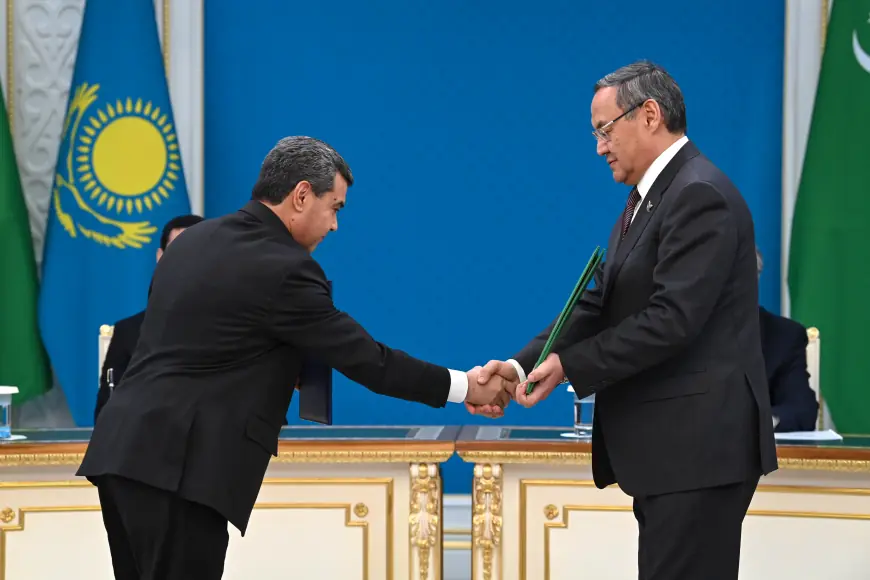 Türkmen-gazak gepleşikleri: resminamalaryň uly toplumyna gol çekildi