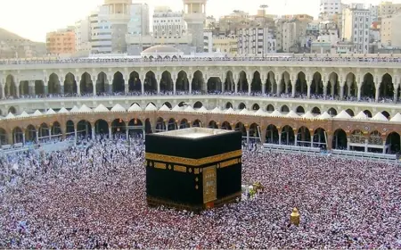 Suudi Arabistan Yetkilileri Kâbe’de Çekim Yapılmasını ve 12 Yaş Altı Çocukların Hacca Gitmesini Yasakladı
