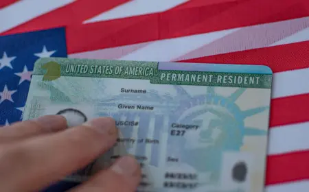 ABŞ “Grin kart” lotereýasyny wagtlaýyn togtatdy