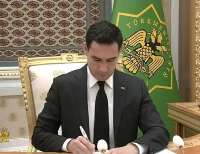 Türkmenistanyň Prezidenti iş kesilen 231 raýatyň günäsini geçdi