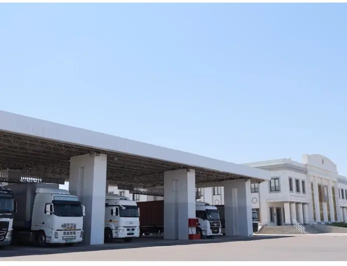 Türkmenistan gümrükden geçiş wagty boýunça sebitde iň gowy görkezijileri görkezýär