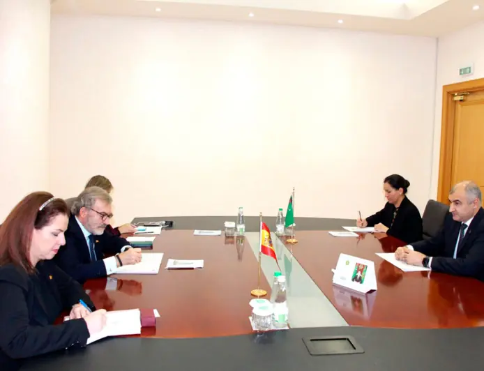 Türkmenistan’daki İspanya Krallığı Büyükelçisi ile Görüşme