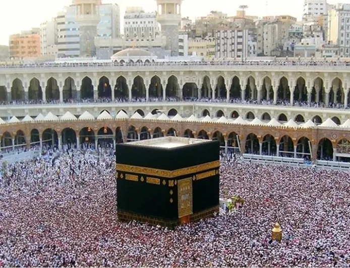 Suudi Arabistan Yetkilileri Kâbe’de Çekim Yapılmasını ve 12 Yaş Altı Çocukların Hacca Gitmesini Yasakladı