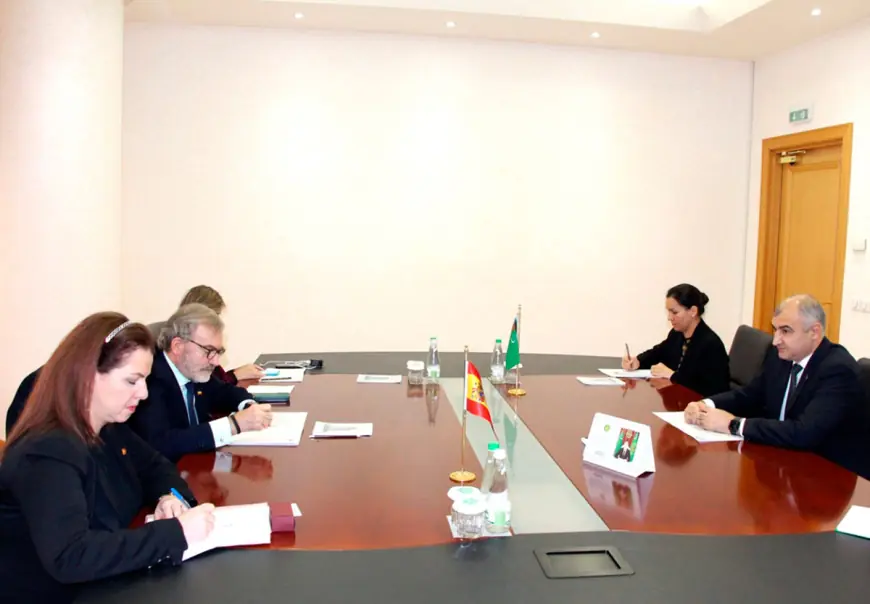 Türkmenistan’daki İspanya Krallığı Büyükelçisi ile Görüşme