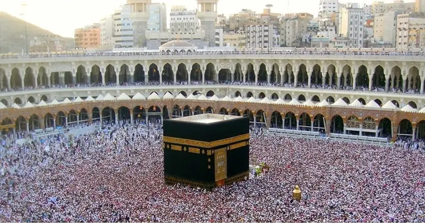 Suudi Arabistan Yetkilileri Kâbe’de Çekim Yapılmasını ve 12 Yaş Altı Çocukların Hacca Gitmesini Yasakladı