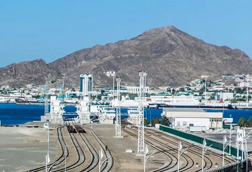 Özbekistan, Türkmenbaşı Limanı üzerinden Avrupa’ya düzenli blok tren seferlerini başlattı